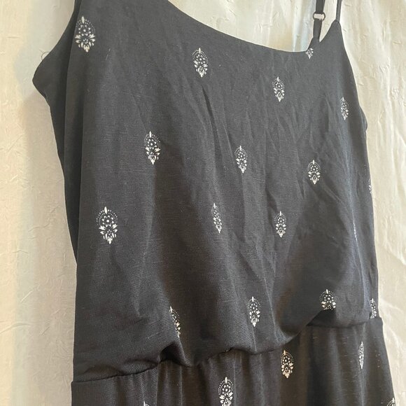 Black Patterned Maxi Dress - Picture 4 of 7